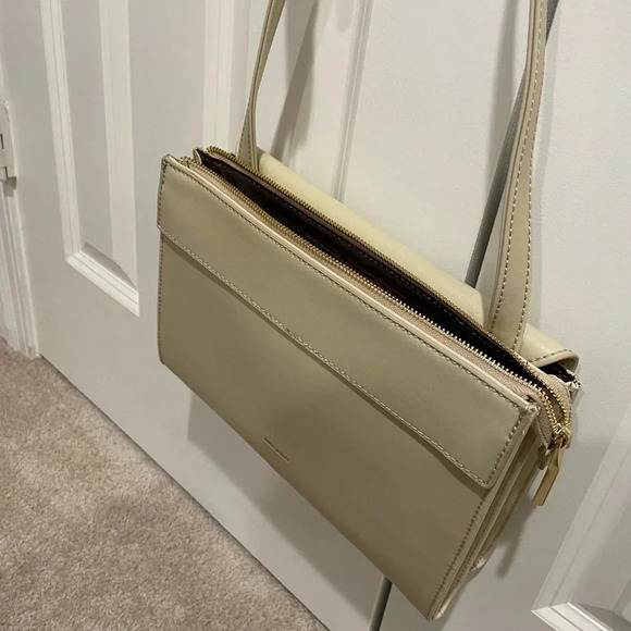 Vegan Leather Crossbody Purse - Picture 4 of 9